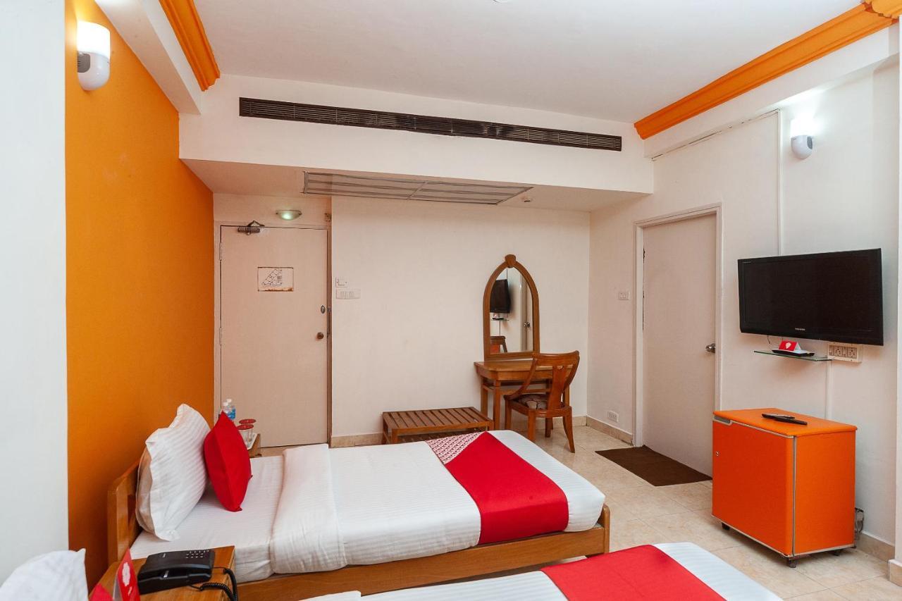 Hotel Manhattan Chennai Exterior foto