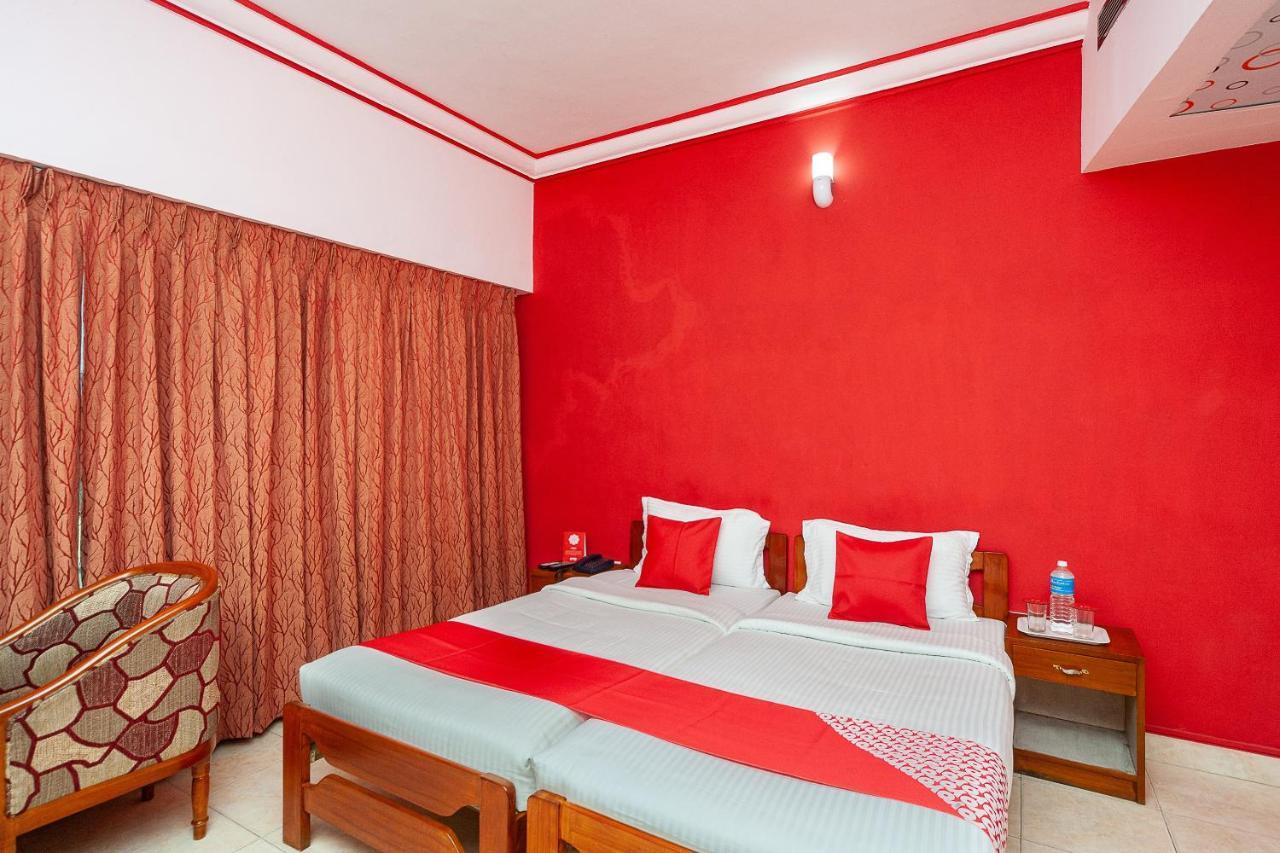 Hotel Manhattan Chennai Exterior foto