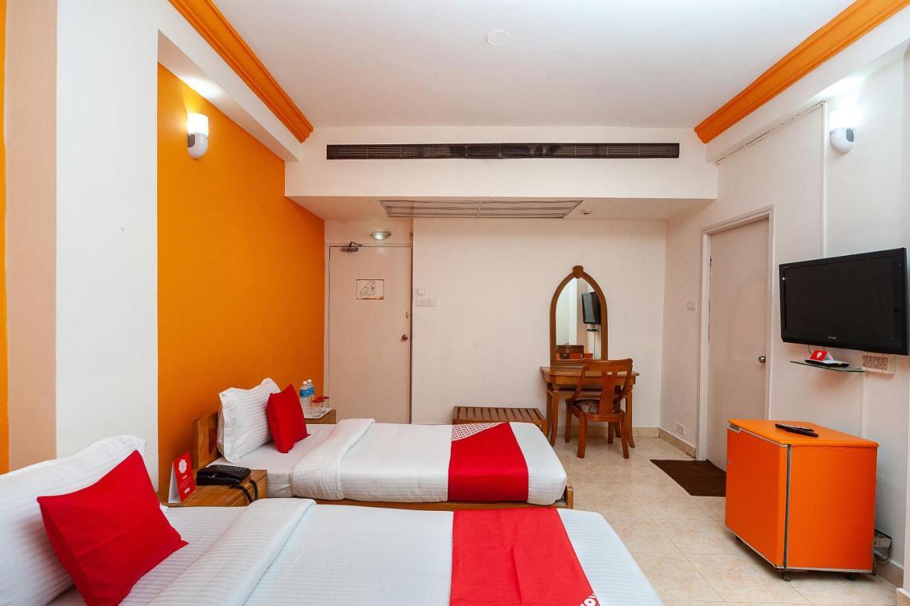 Hotel Manhattan Chennai Exterior foto
