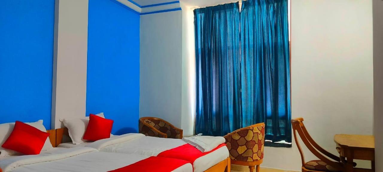 Hotel Manhattan Chennai Exterior foto