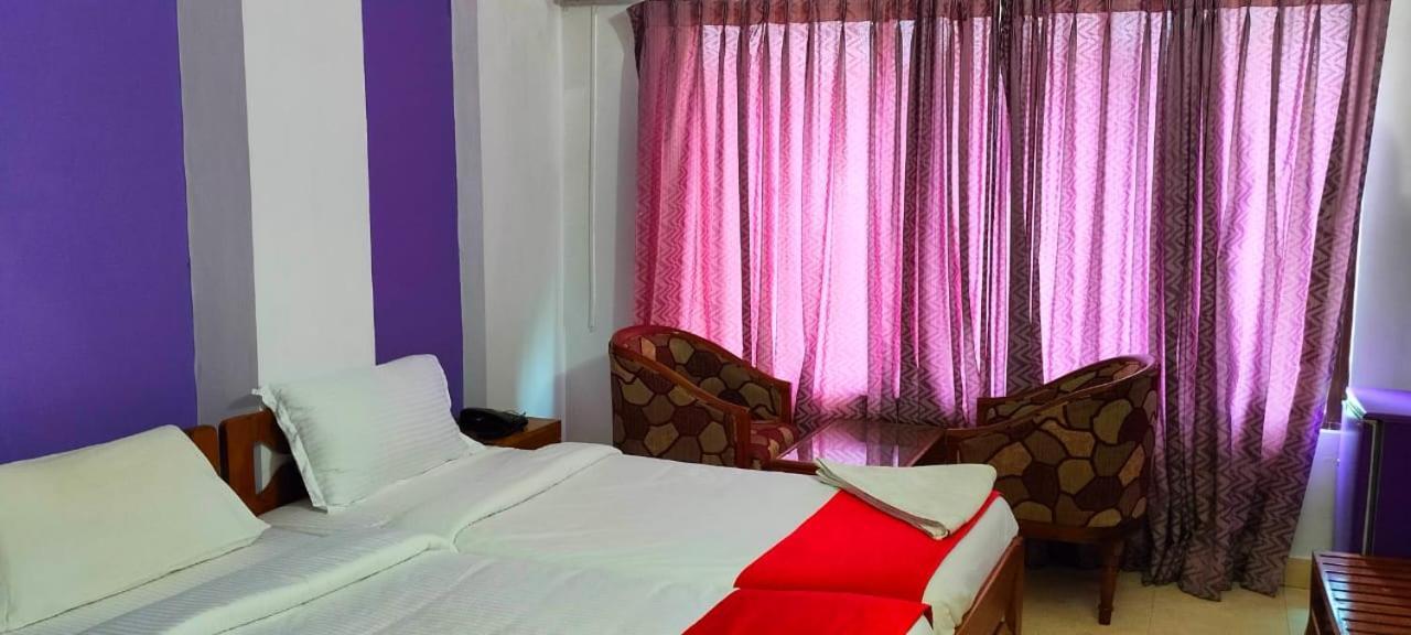 Hotel Manhattan Chennai Exterior foto