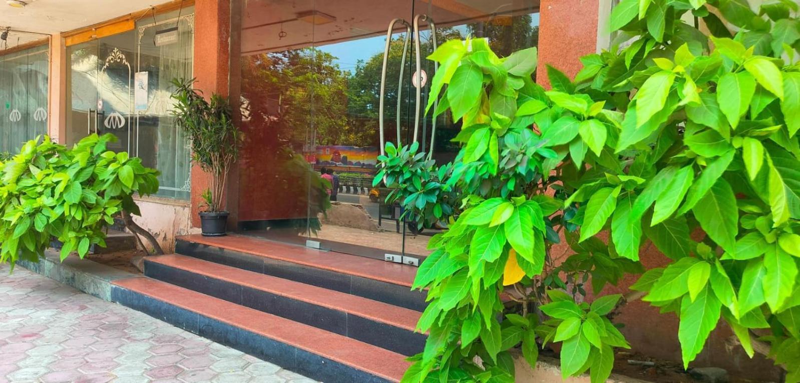 Hotel Manhattan Chennai Exterior foto